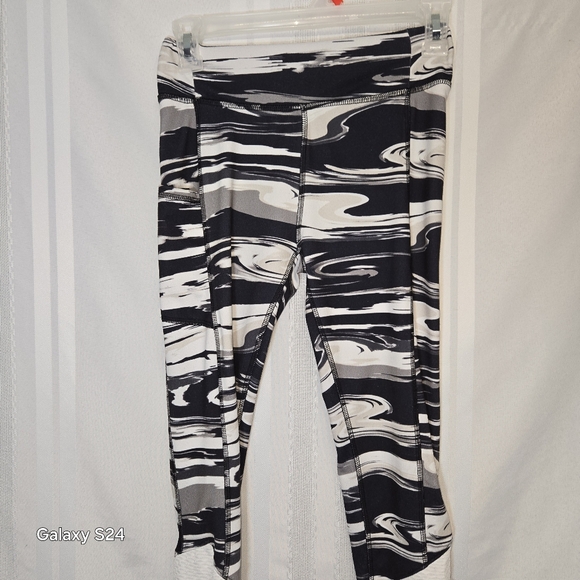 SO GIRLS BLACK AND WHITE LEGGING SIZE 1012 I - Picture 2 of 11